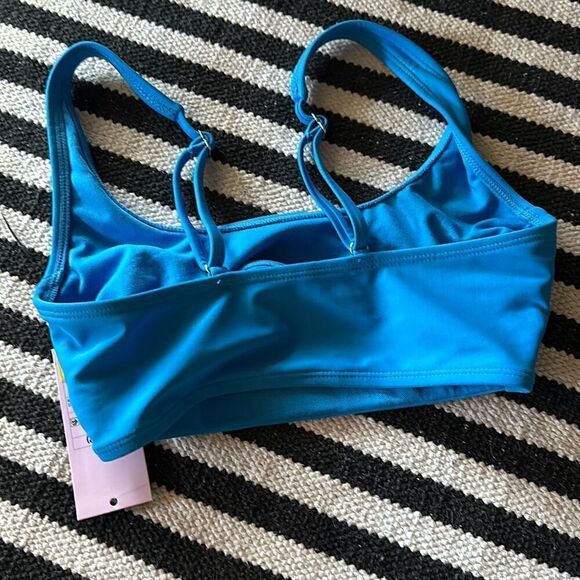 Wild fable Size XS aqua blue Swim suit top - Picture 6 of 6